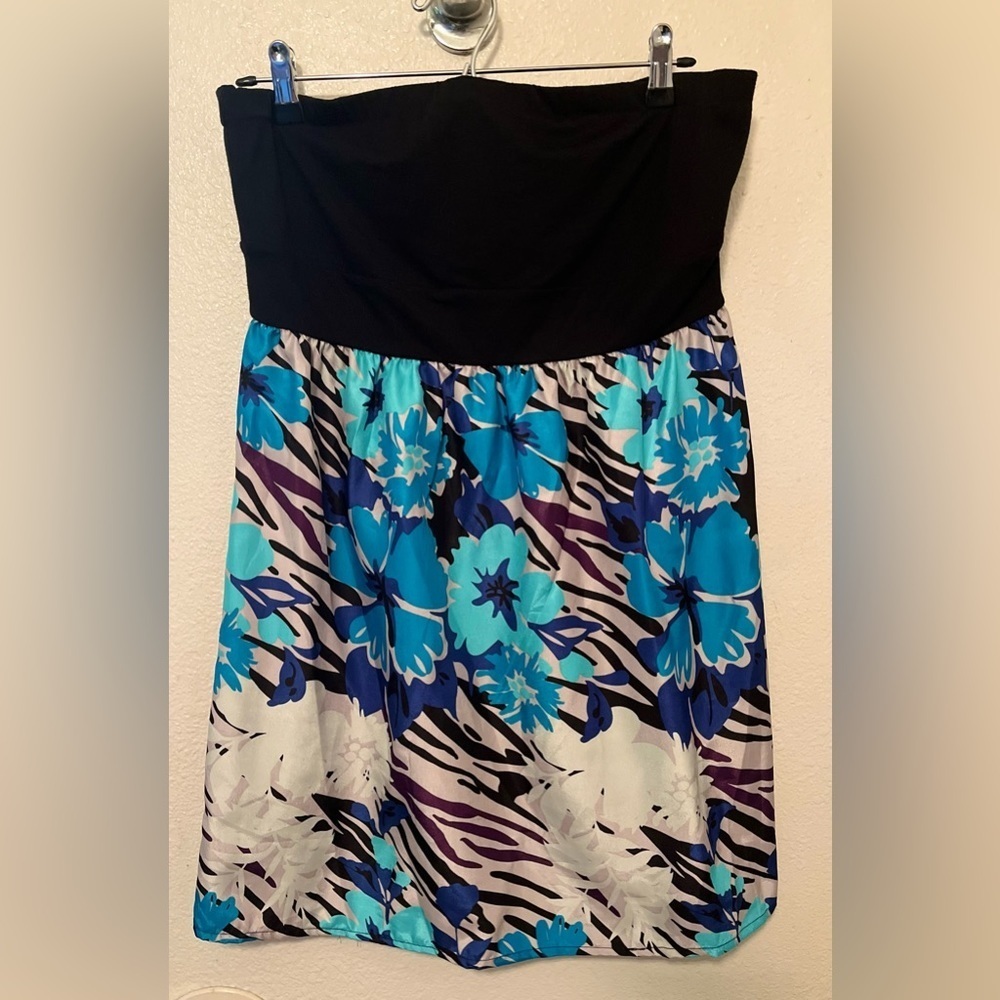 Johnny Martin Strapless Mini Dress Women’s size Large